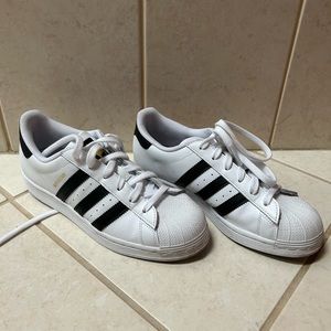 Adidas Superstar’s